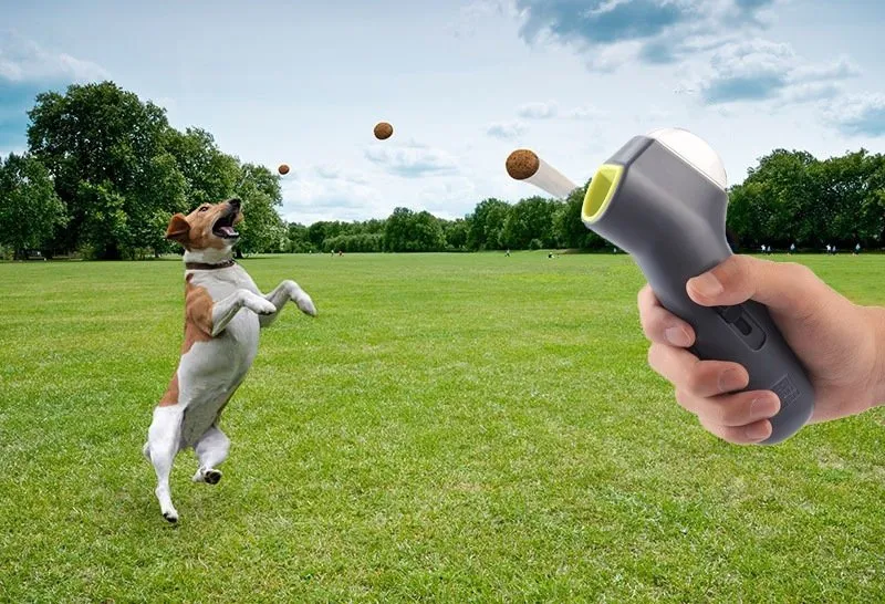 Dog Training Snack Launcher - Shooter Feeder Pet Training Dispenser for Dog Lovers