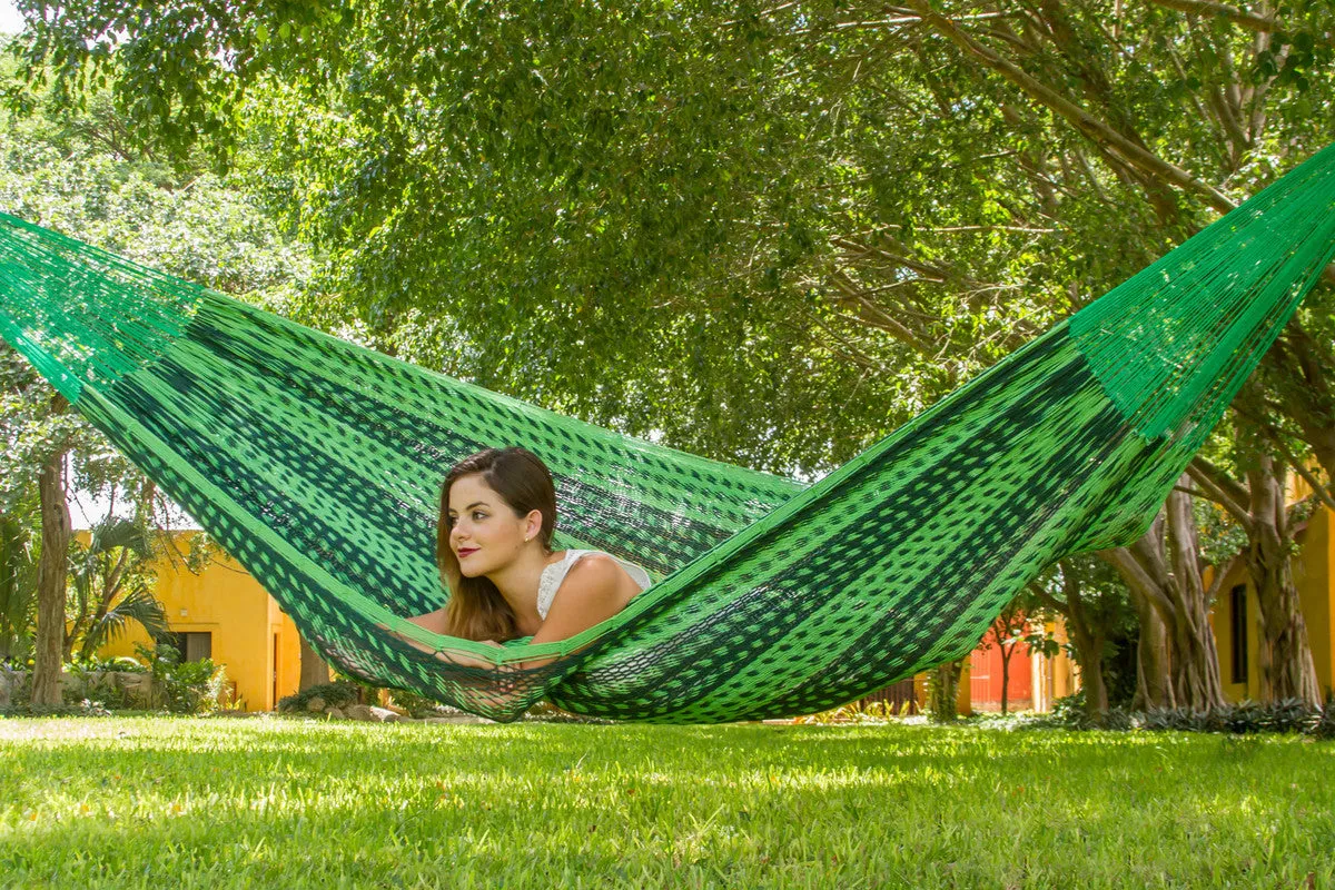 Outdoor undercover cotton Mayan Legacy hammock King size Jardin